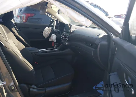 2021 Nissan Sentra Sv Xtronic Cvt z USA, uszkodzony, nr VIN 3N1AB8CV3MY323283